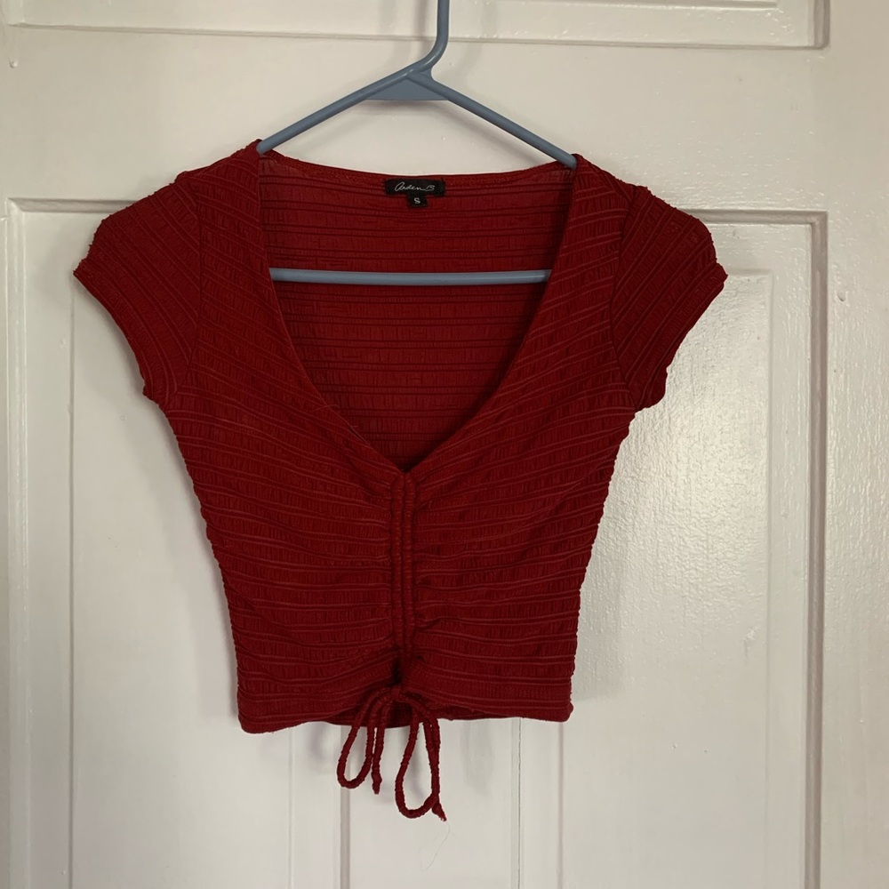 Arden B size S red crop top, ruched